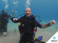 упражнение снятие маски под водой на курсе Open Water Diver